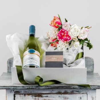 Non-Alcoholic Hamper with Chardonnay and Flowers