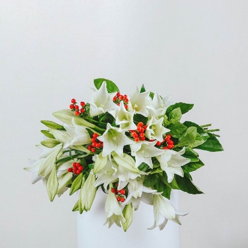 Stella - Lily Bouquet